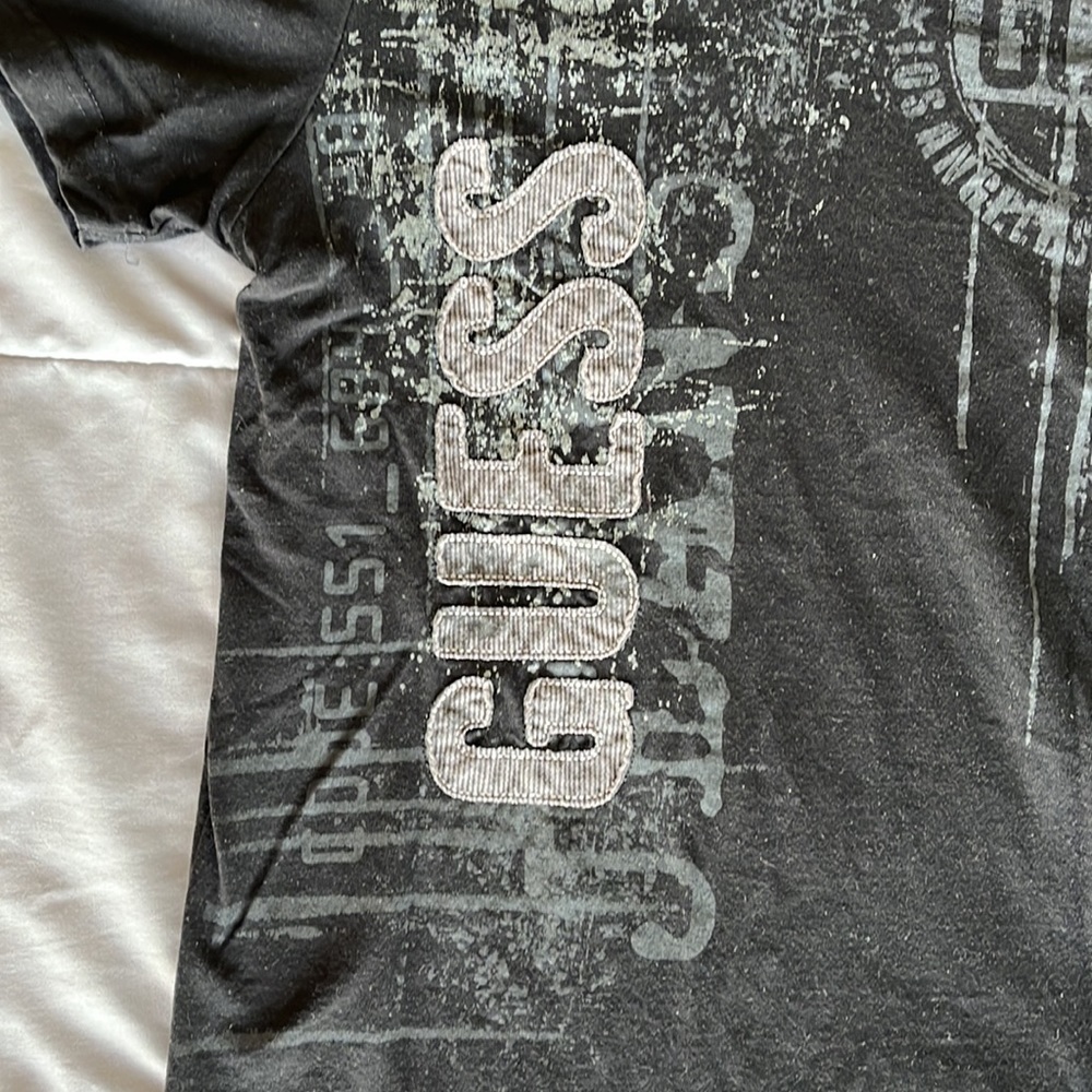 Guess t-shirt - Picture 3 of 4